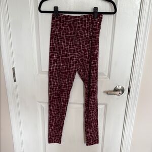 Women’s Lularoe Burgundy Patterned Leggings